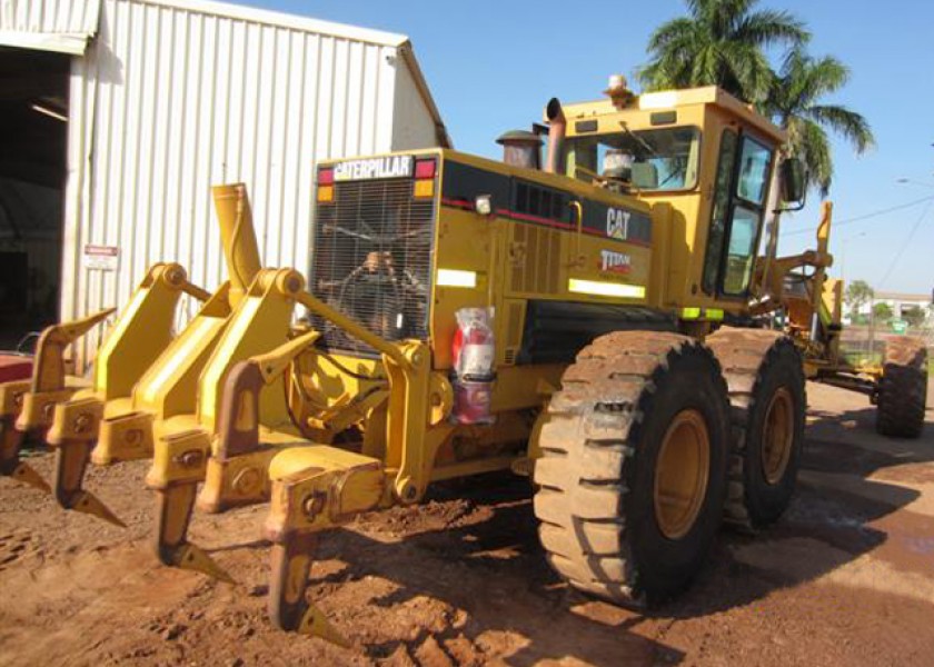 Cat 14H Motor Grader 1