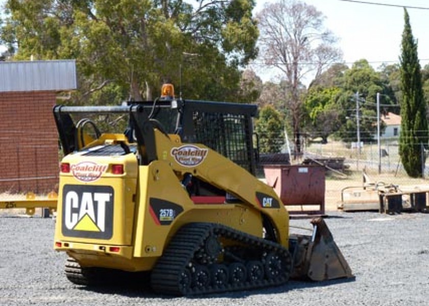 Cat 257B Skid Steer Bobcat 1