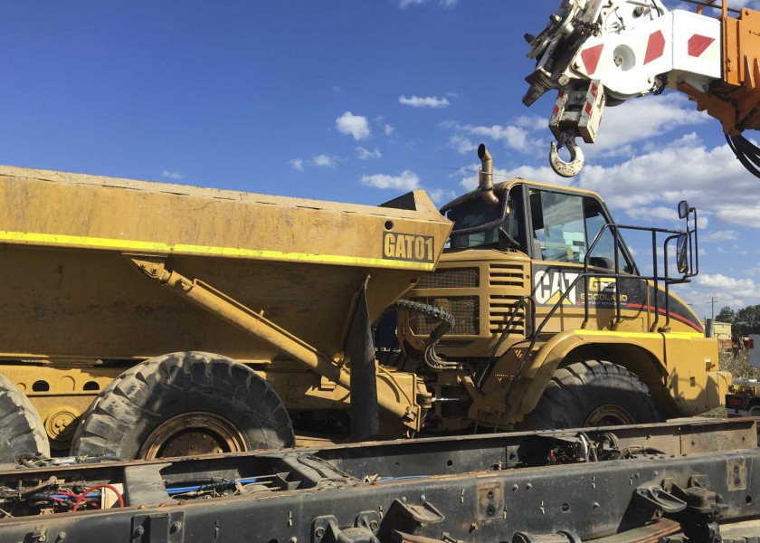 CAT 25T Moxy Dump Trucks 1