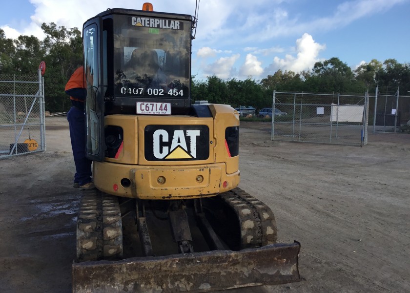CAT 305 CCR 5 Tonne Excavator  2