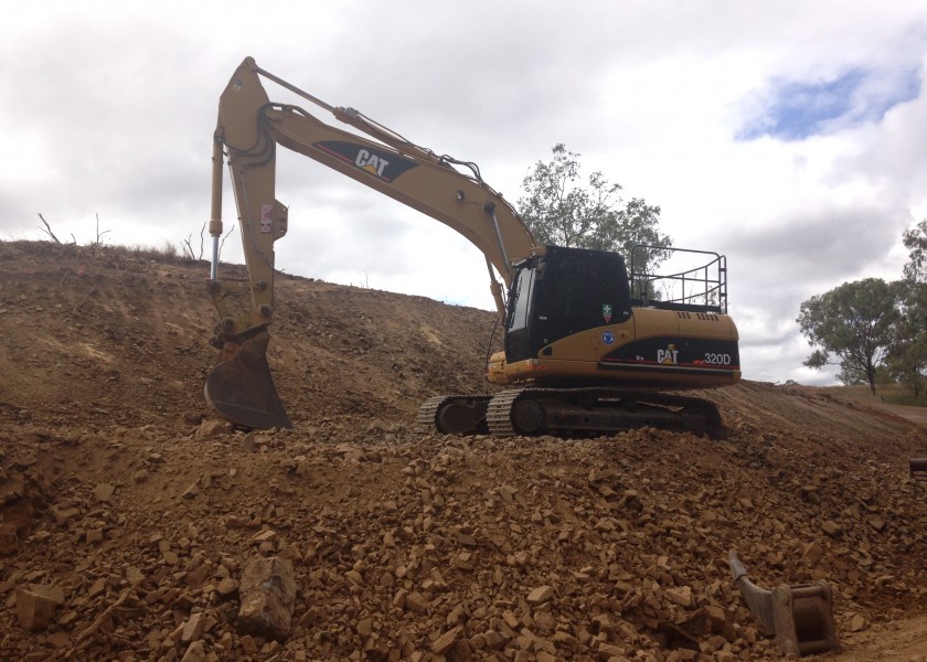 Cat 320D Excavator 1