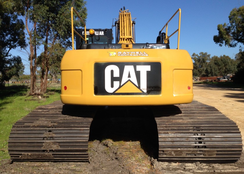 Cat 320DL LGP Excavator 3