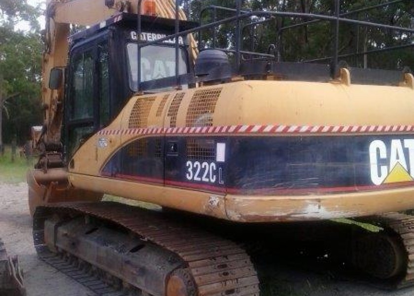 CAT 322 CL EXCAVATOR 10