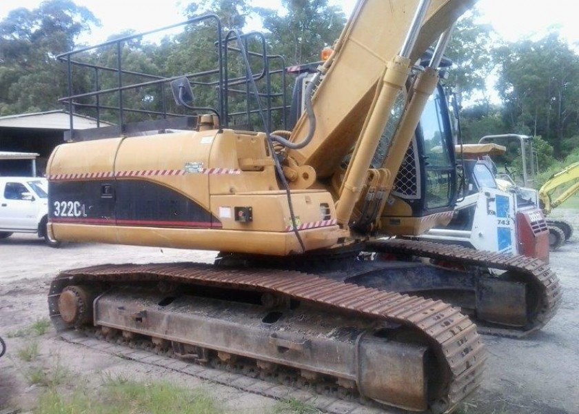 CAT 322 CL EXCAVATOR 2