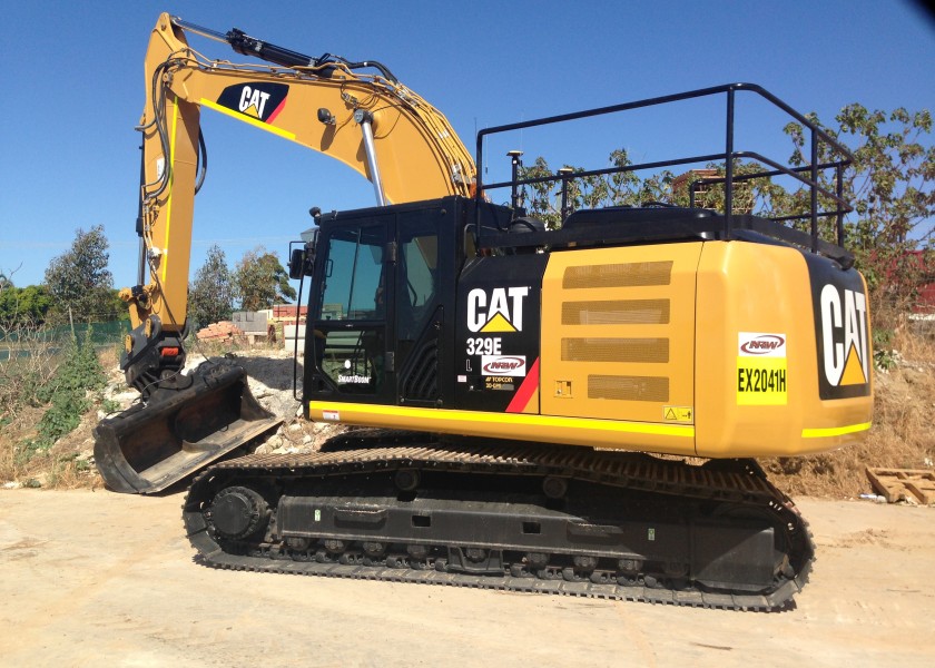 CAT 329 EL Excavator 2