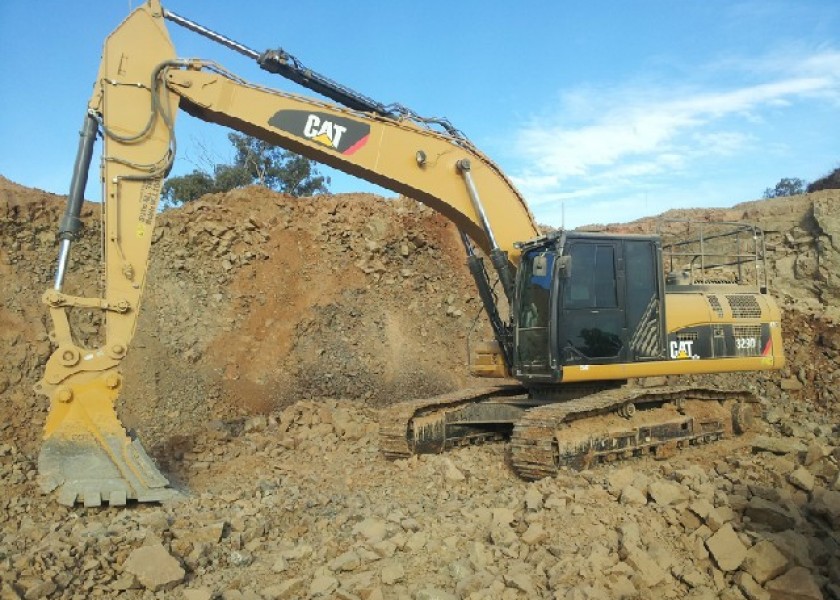 CAT 329DL Excavator 30t 1