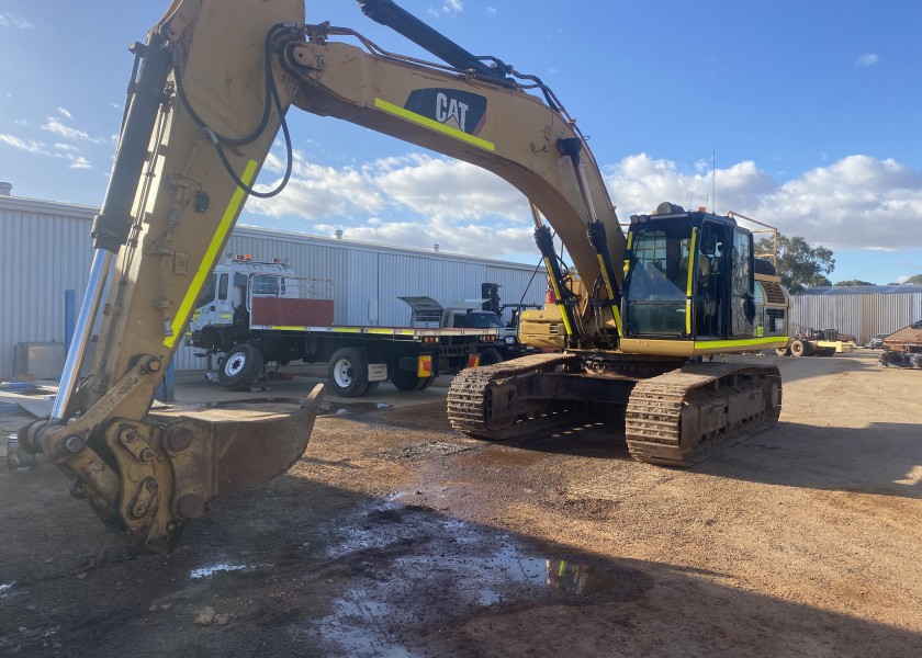 36T Cat 336DL Excavator 1