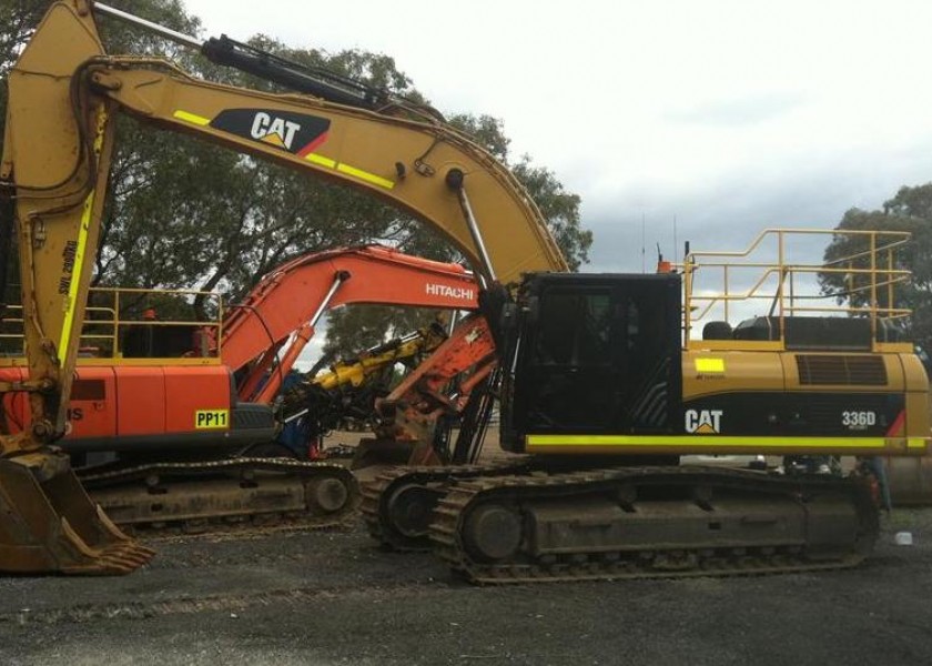 CAT 336DL Excavator 1