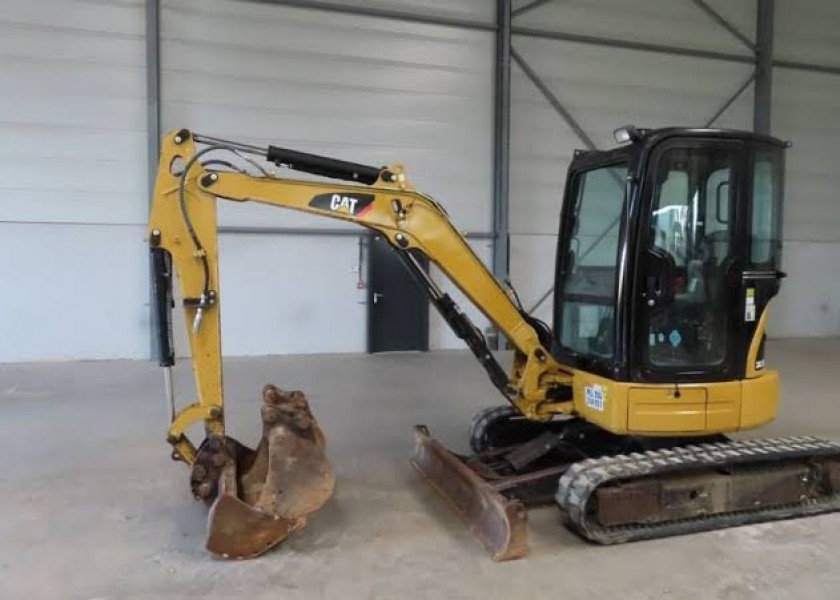 Cat 3.5T excavator 1