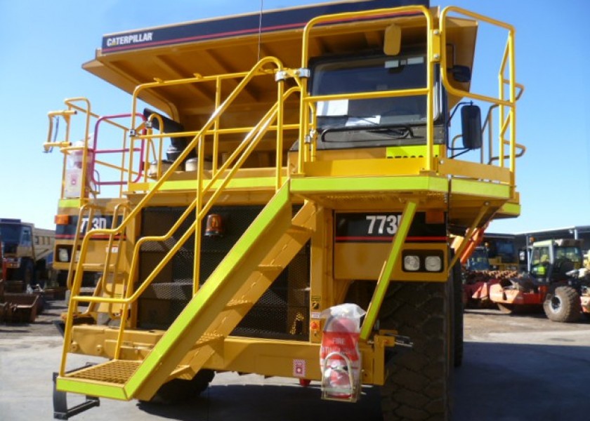 Cat 773D Rigid Dump Truck 1