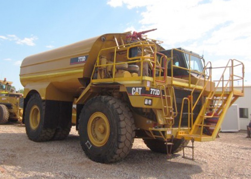 Cat 773D Rigid Water Cart 1