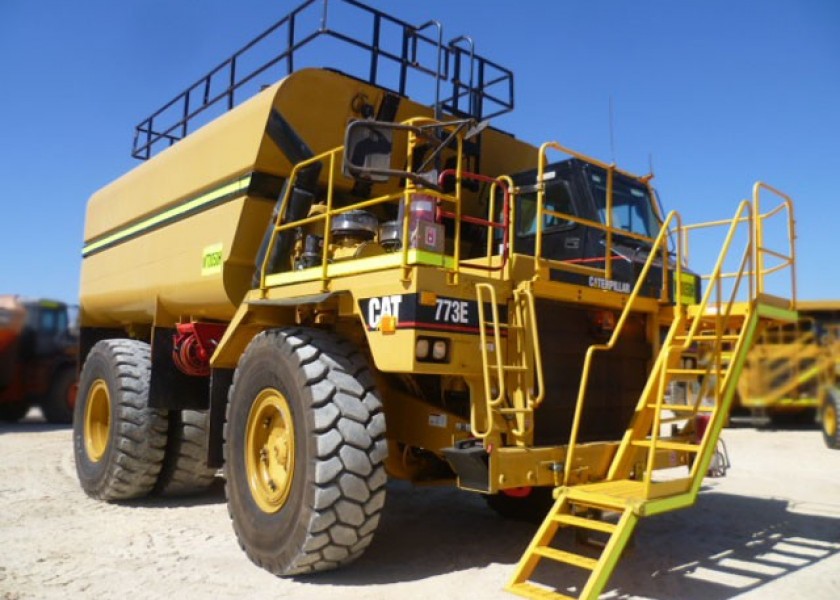 Cat 773E Rigid Water Cart 1