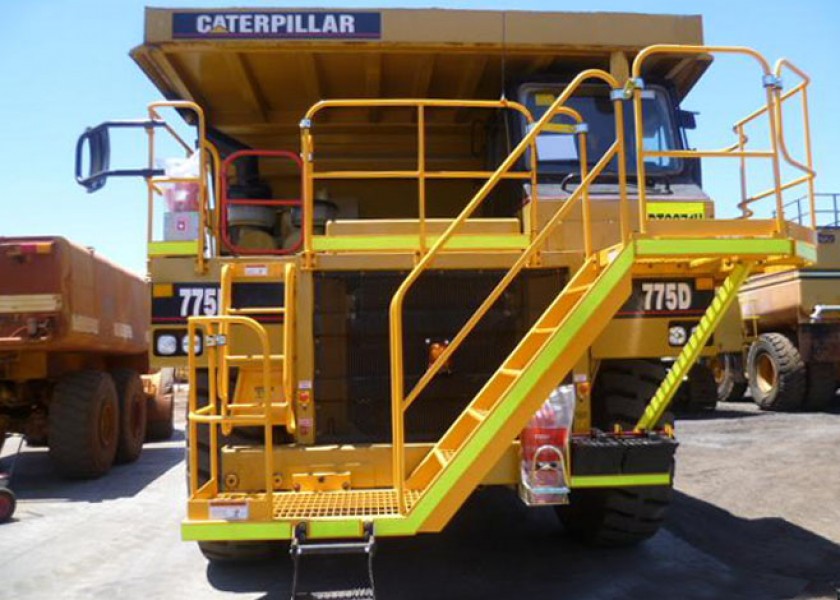 Cat 775D Rigid Dump Truck 2