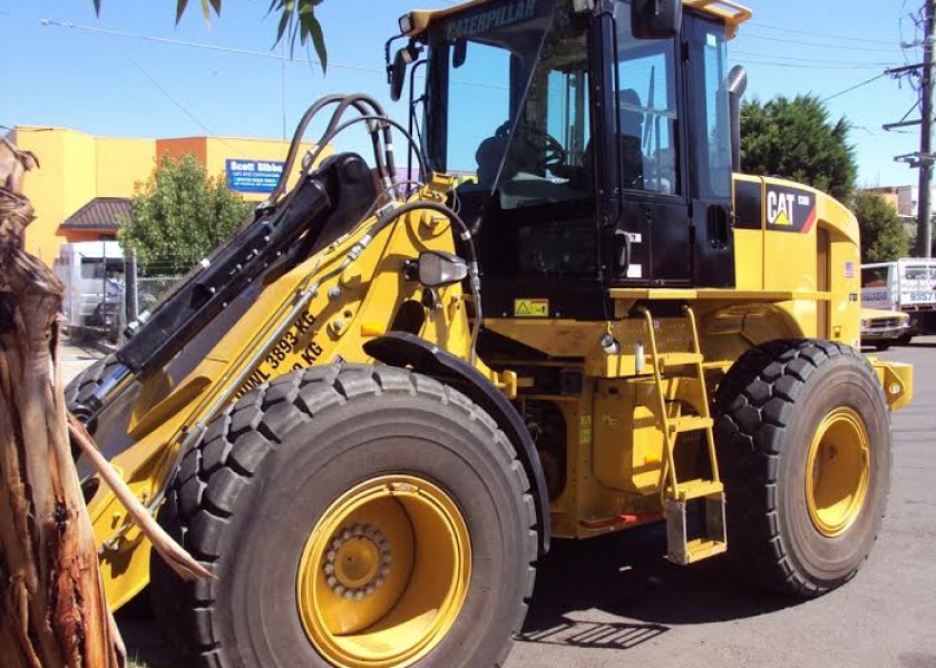 CAT 930H WHEEL LOADER 1