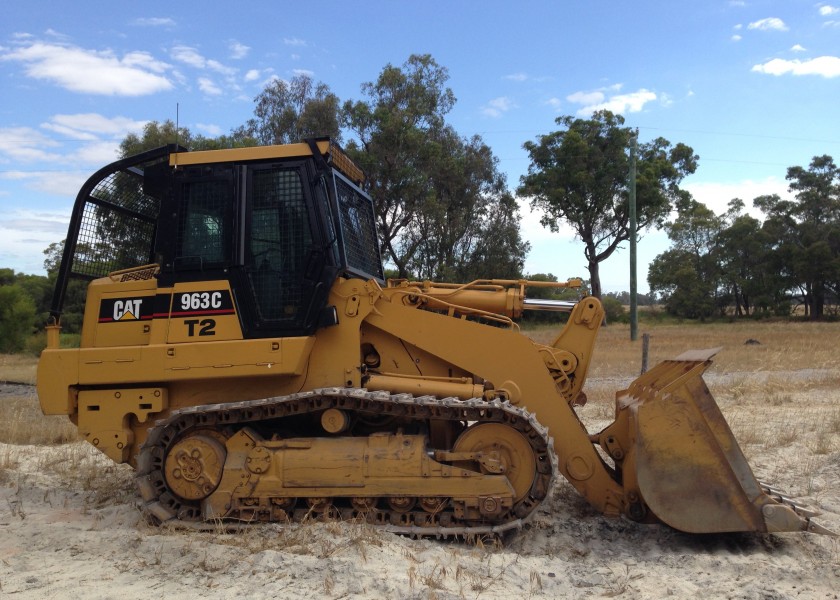 Cat 963C Track Loader 3