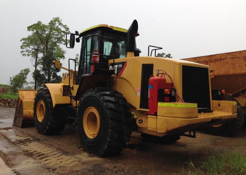 CAT 972G Loader 2