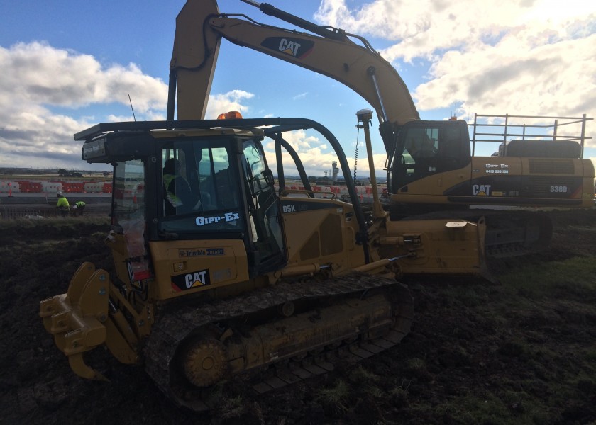 Cat D5K LPG dozer w/GPS 3