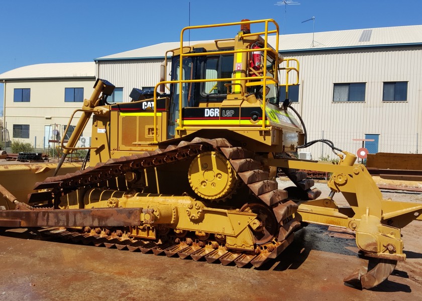 Cat D6 LGP Dozer 1