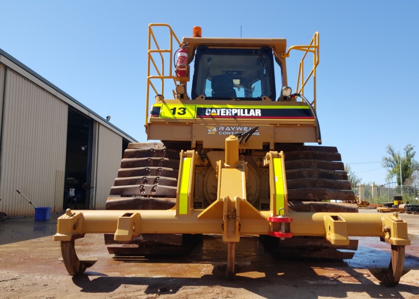 Cat D6 LGP Dozer 3