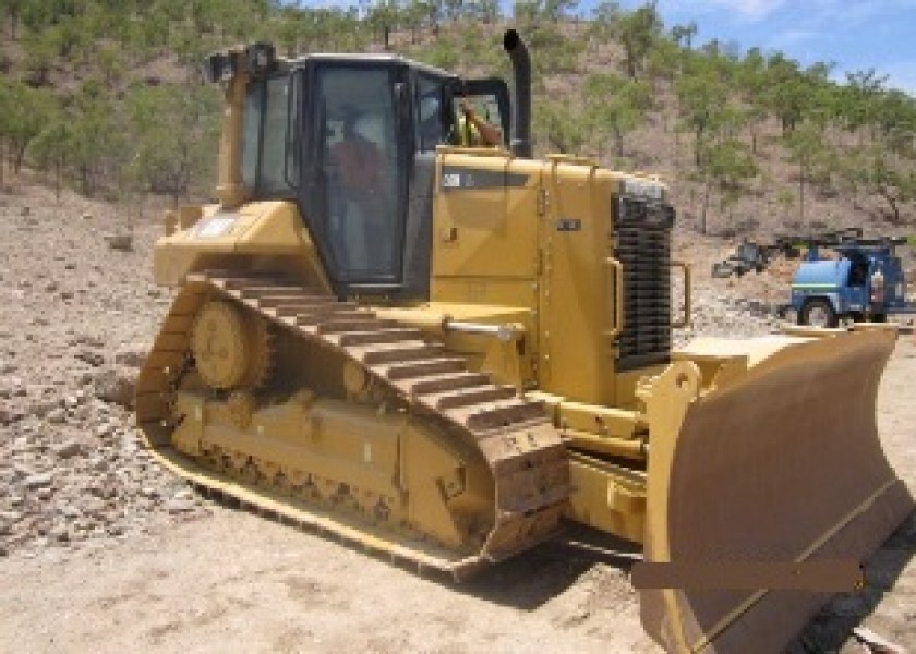 CAT D6 NXL DOZER 1