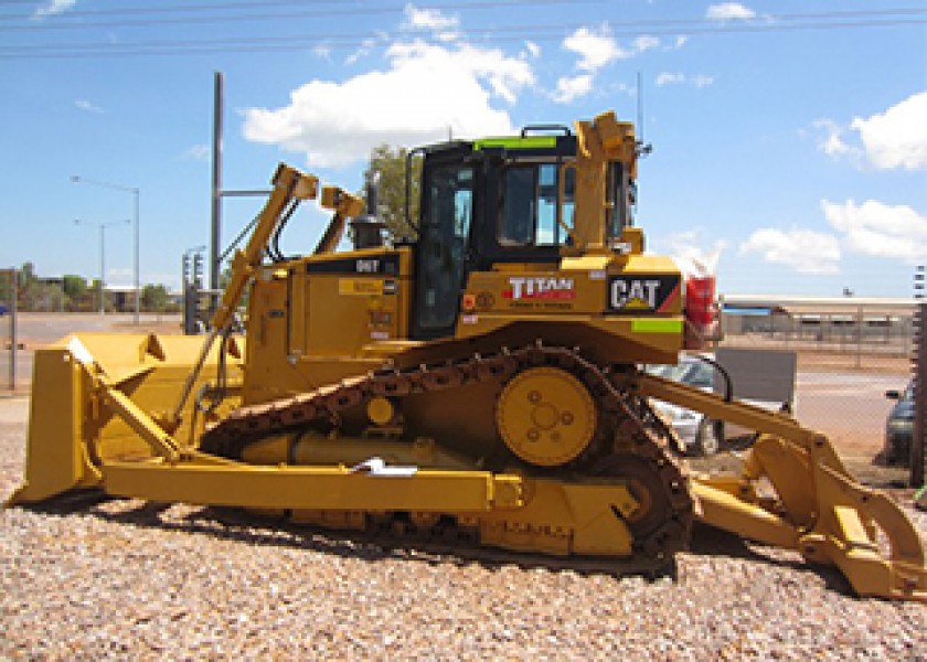 Cat D6TXL Dozer 1