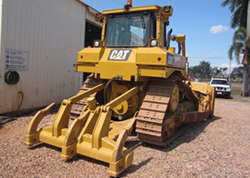 Cat D6TXL Dozer 2