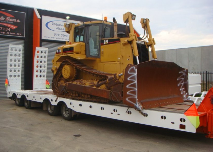 CAT D7R DOZER 2