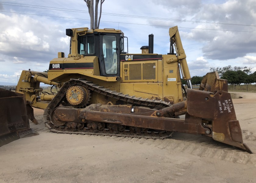 CAT D8R 1