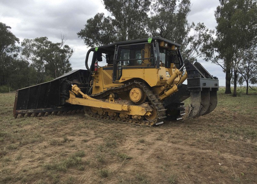 Cat D8T Dozer 5