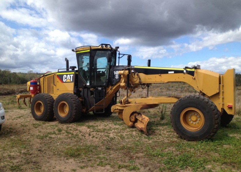 Caterpillar 14-M Grader 2