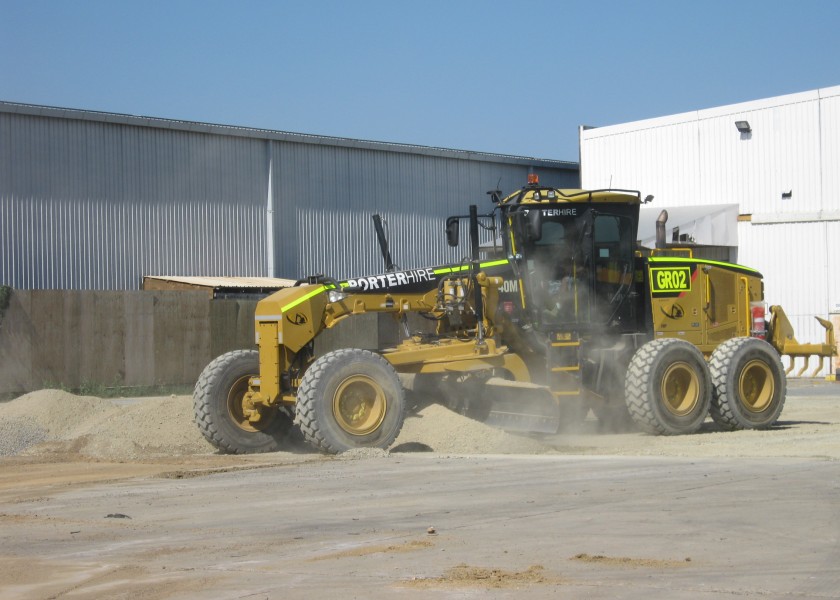 Caterpillar 140M Grader 1