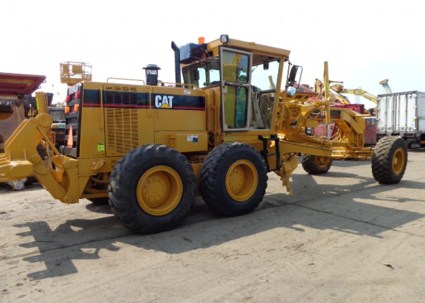 Caterpillar 163H Grader 2