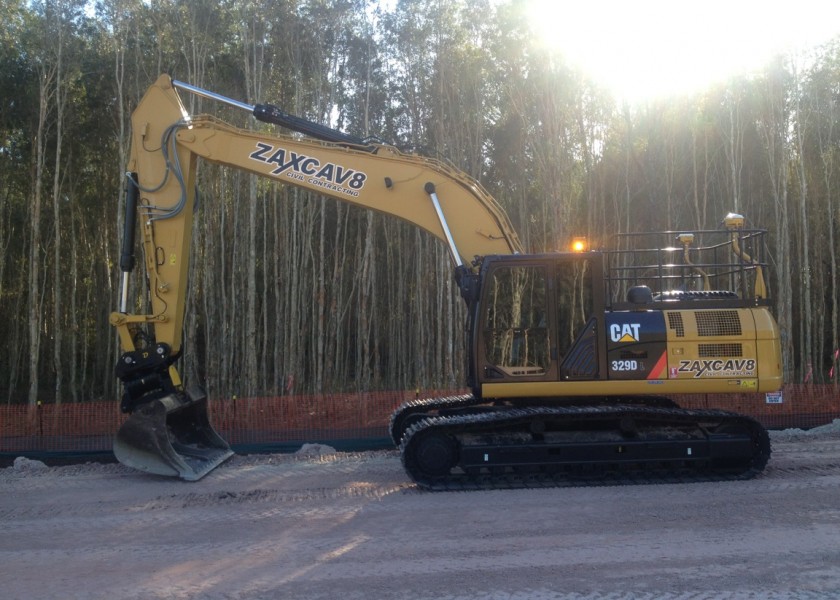 Caterpillar 30T Excavator  1