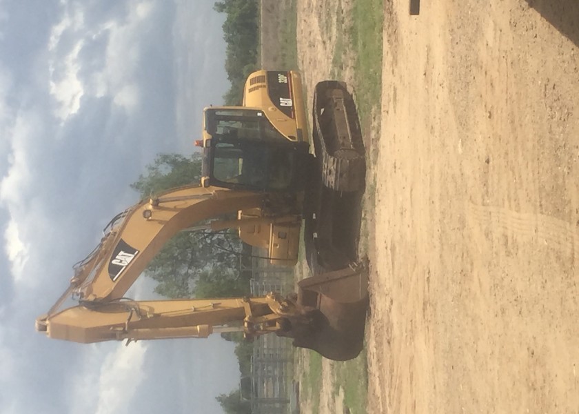 Caterpillar 320C Excavator 1