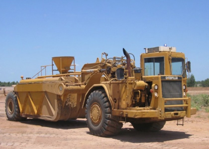 Caterpillar 631D Water Cart 1