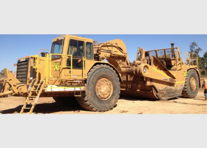 Caterpillar 657E Scraper 2