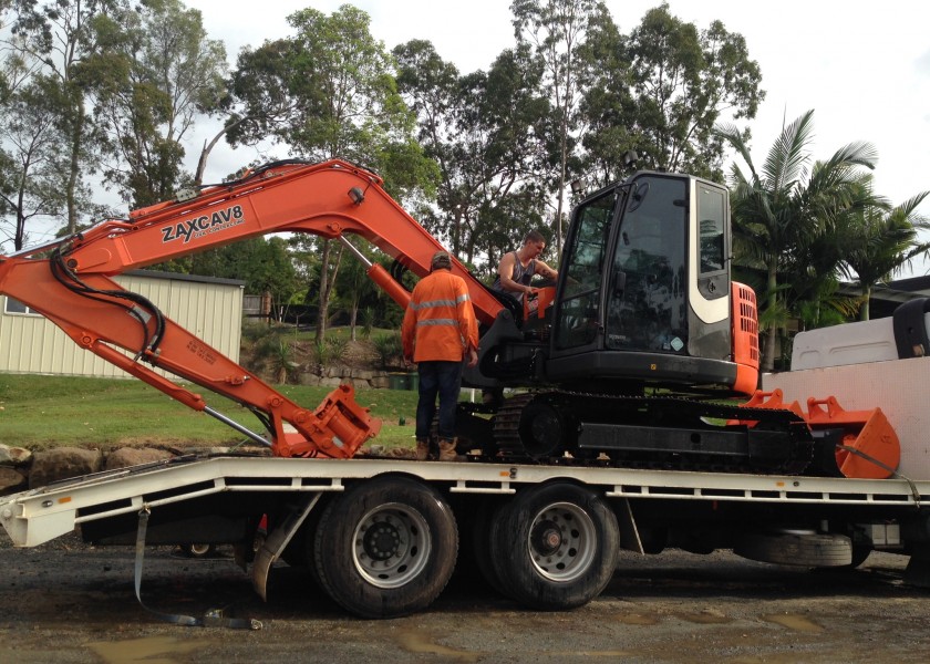 Caterpillar 6T Excavator 1