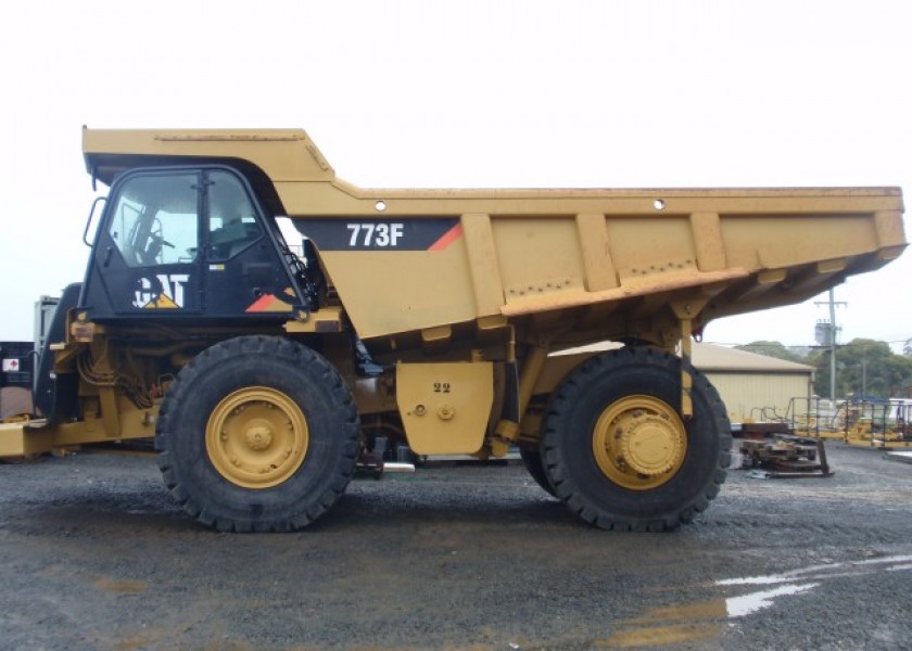 Caterpillar 773-F Dump Truck 1