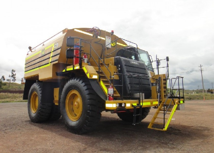 CATERPILLAR 777G WATERCART 1