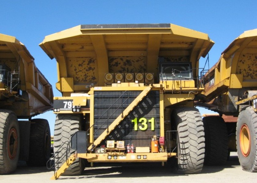 Caterpillar 797B Dump Truck 1