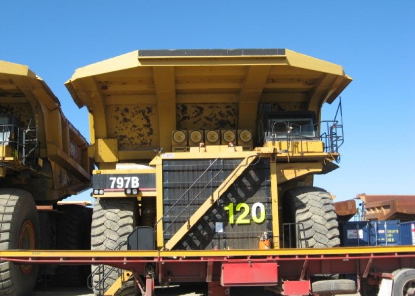 Caterpillar 797B Dump Truck 1