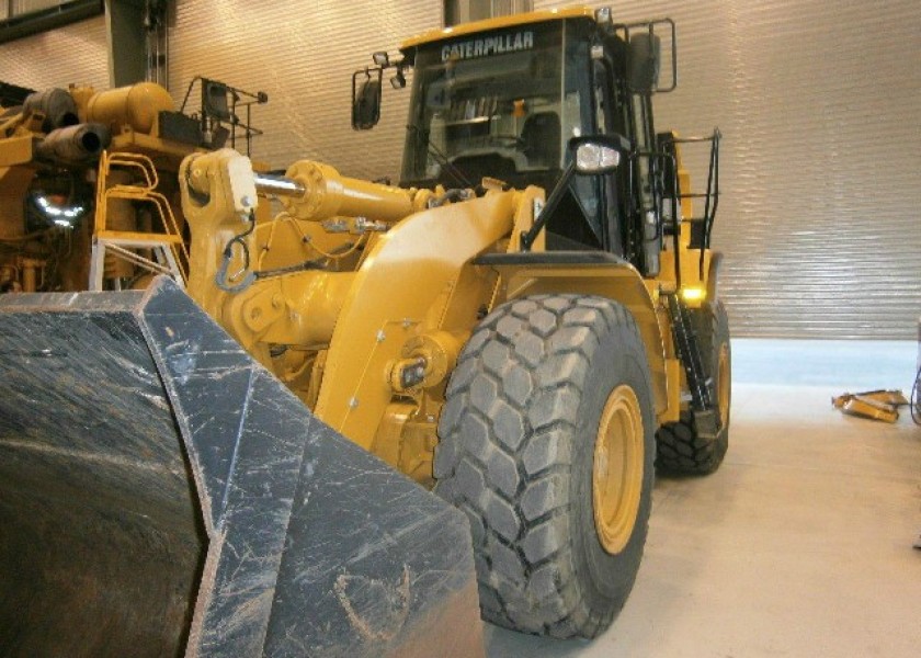 Caterpillar 950H Wheel Loader 1