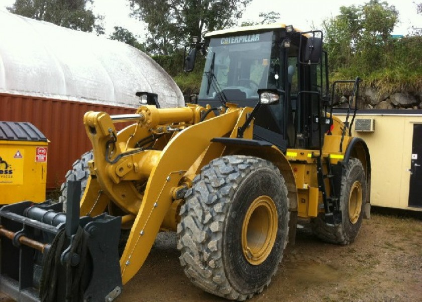 Caterpillar 950H Wheel Loader 1