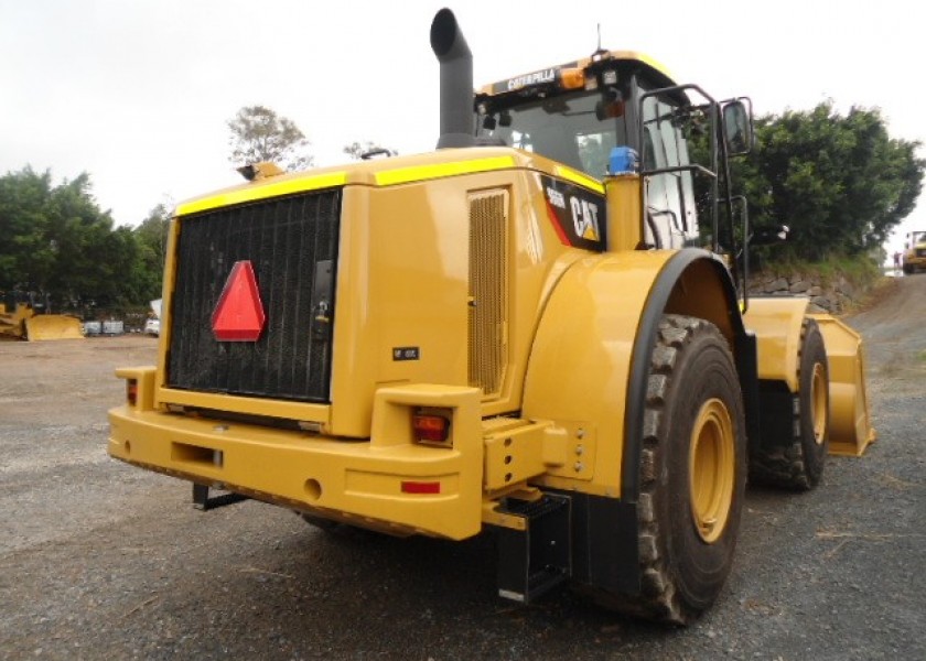 Caterpillar 966H Wheel Loader 2