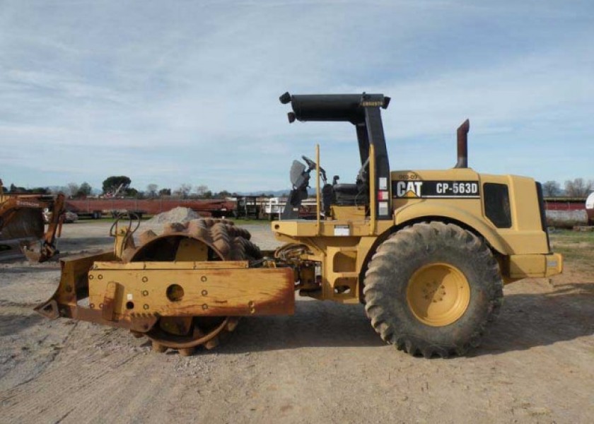 Caterpillar	 CP563D Padfoot* 1