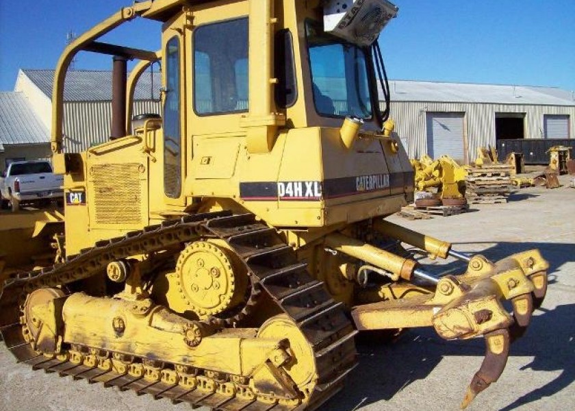 Caterpillar D10R Bulldozer 2