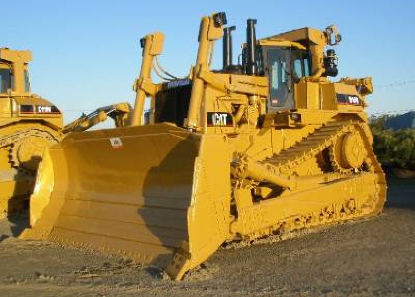 Caterpillar D10R Dozer 1