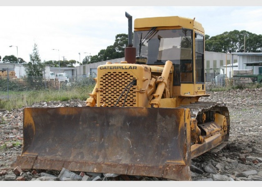 Caterpillar D5B 1