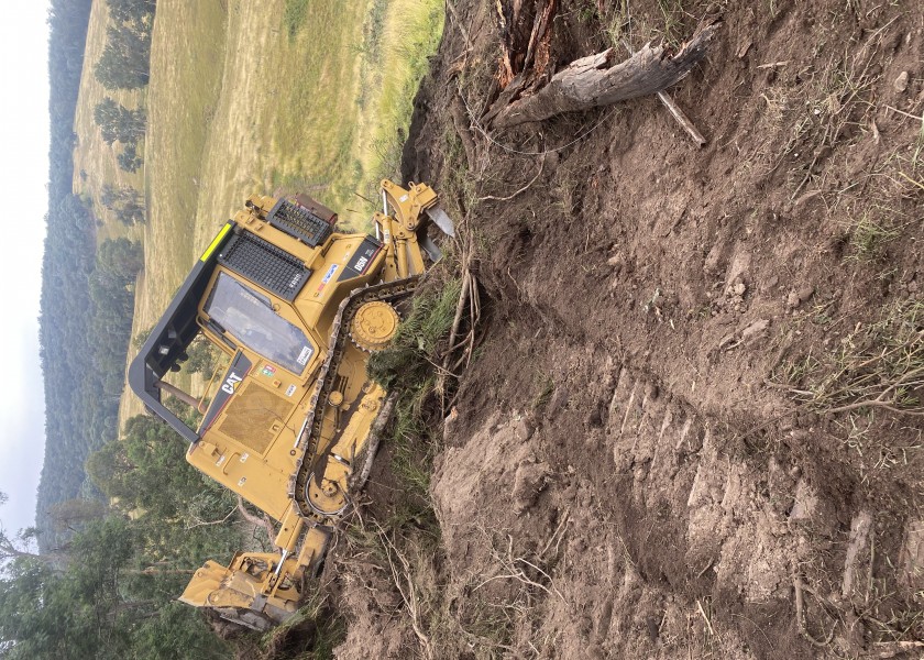 Caterpillar D5N Bulldozer 6