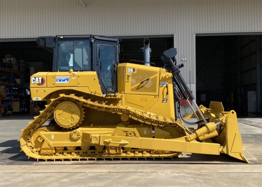 Caterpillar D6 LGP Dozer 2